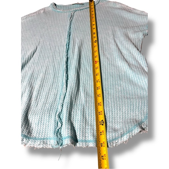 Zenana Women's Small/Medium Aqua Blue Knit Short Sleeve Distressed Crewneck Top - Picture 10 of 16